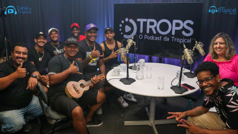 Grupo Novo Styllo no Trops, muita batucada com samba e pagode!