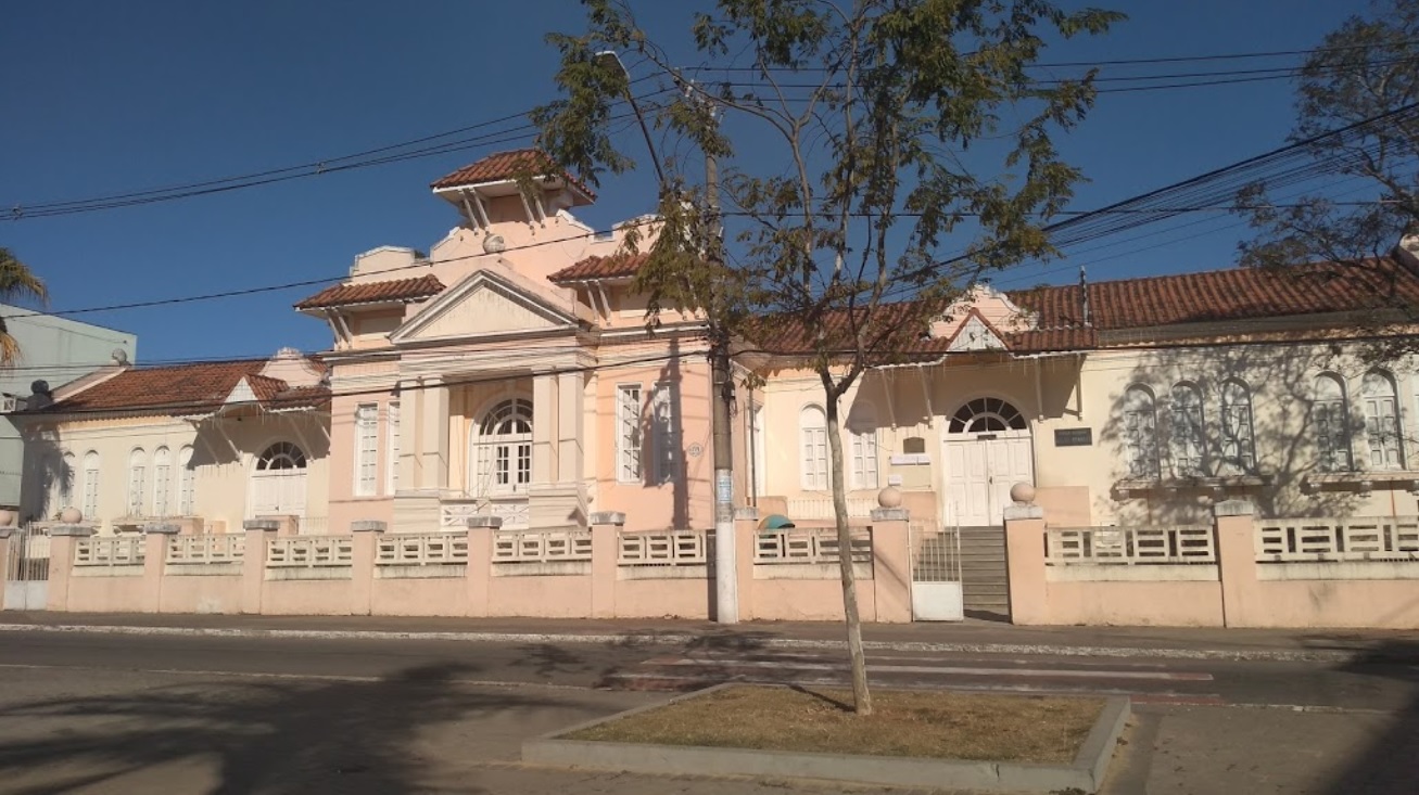Aulas são suspensas nesta semana na Escola Estadual Bueno Brandão em ...